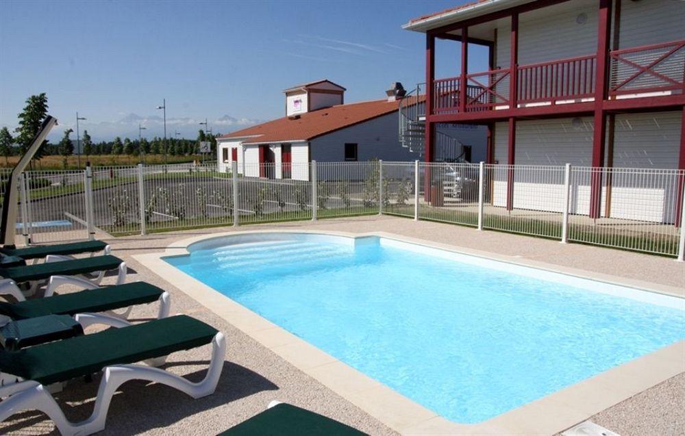 Everhotel De Tarbes-Ibos Exterior foto